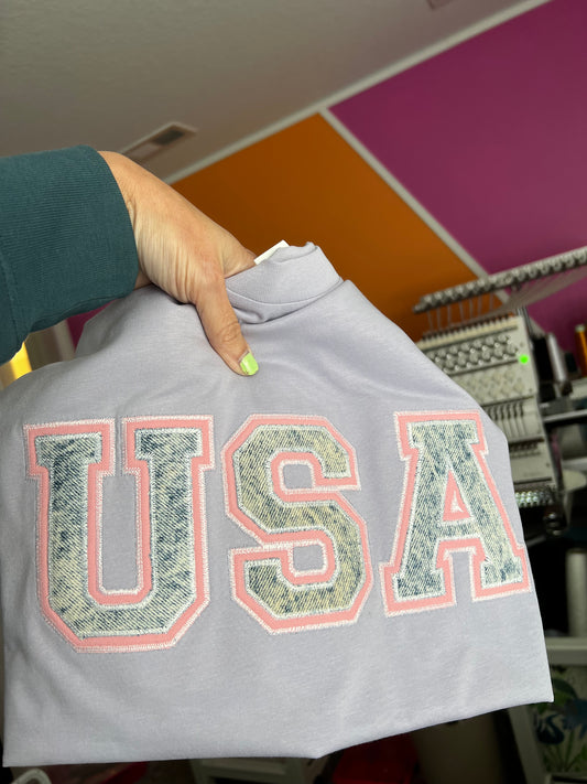 Small USA T-Shirt on Lavender