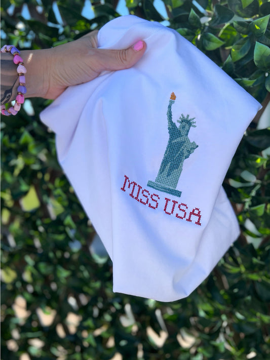 Medium Miss USA T-shirt