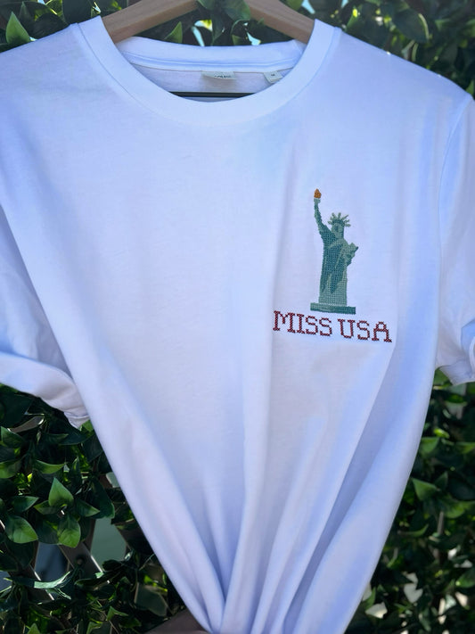 Medium Miss USA T-shirt